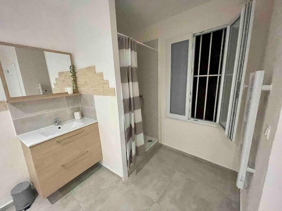 Toulon: Superbe Appartement Atypique 2 Chambres Exterior photo